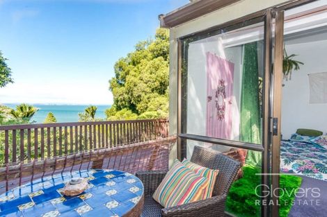 Photo of property in 60 Kauri Point Road, Laingholm, Auckland, 0604