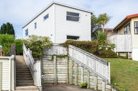 Photo of property in 2a Hillary Street, Tawa, Wellington, 5028