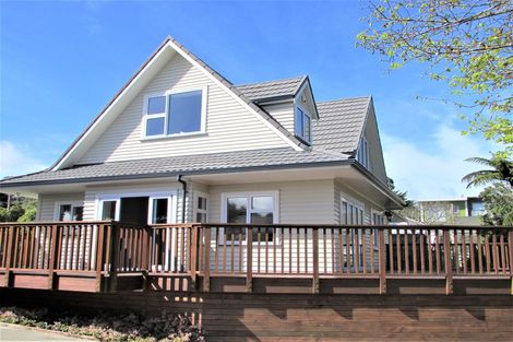 Photo of property in 18 Middleton Road, Johnsonville, Wellington, 6037