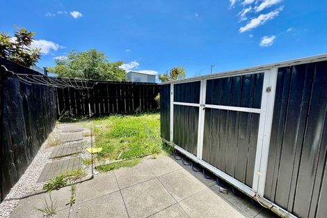 Photo of property in 15 Valour Lane, Papakura, 2110
