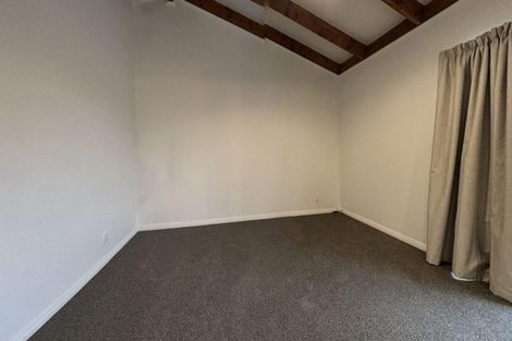 Photo of property in 17 Hookway Grove, Paraparaumu, 5032