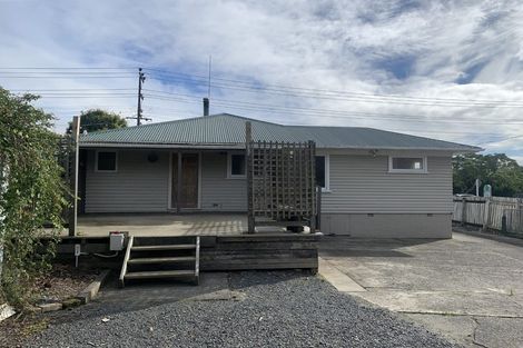 Photo of property in 8 Oraha Road, Huapai, Kumeu, 0810