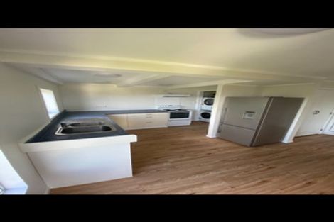 Photo of property in 17 Oku Street, Island Bay, Wellington, 6023