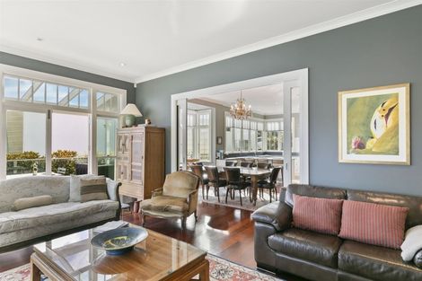 Photo of property in 12 Carlton Gore Road, Roseneath, Wellington, 6011