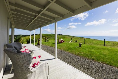 Photo of property in 23 Netherton Road, Omakere, 4271