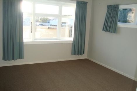 Photo of property in 2/72 Barton Street, Woolston, Christchurch, 8023