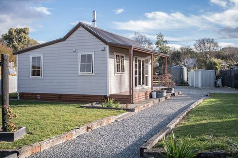 Photo of property in 30 Charles Street, Cave, 7984