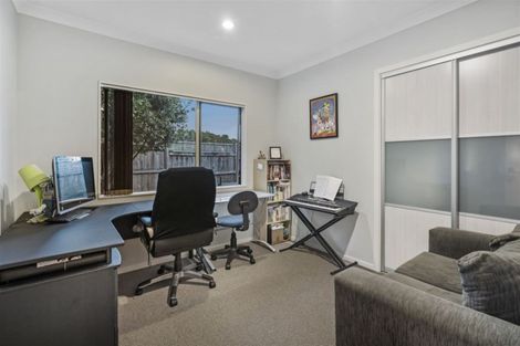 Photo of property in 2 Stamford Crescent, Flat Bush, Auckland, 2019