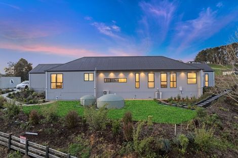 Photo of property in 6 Peet Row, Pokeno, 2471