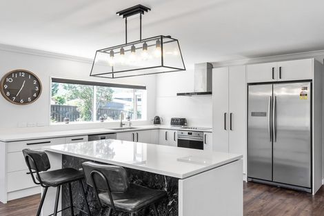 Photo of property in 29 Rutherford Drive, Waikanae Beach, Waikanae, 5036