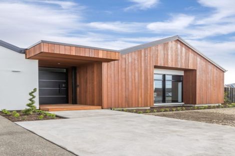 Photo of property in 16 Lorenzos Lane, Halswell, Christchurch, 8025