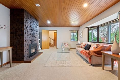 Photo of property in 32 Connemara Drive, Northwood, Christchurch, 8051