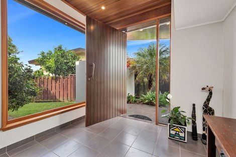 Photo of property in 20 Gulf Crest, Bucklands Beach, Auckland, 2012