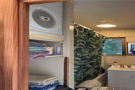 Photo of property in 105 Verran Road, Birkenhead, Auckland, 0626