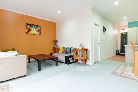 Photo of property in Tuscany Towers, 58/1 Ambrico Place, New Lynn, Auckland, 0600