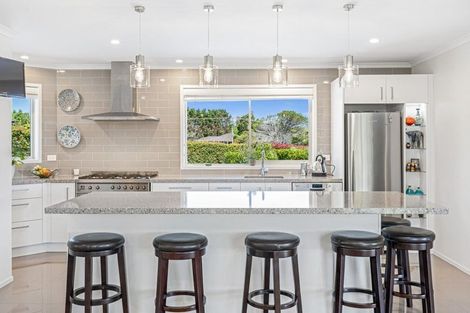 Photo of property in 9 Summerfield Way, Parahaki, Whangarei, 0112