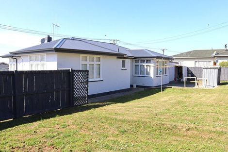 Photo of property in 28 Clyde Street, Oamaru North, Oamaru, 9400