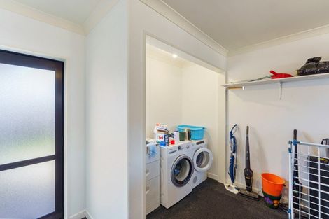 Photo of property in 8 Ian Peter Way, Otaki, 5512