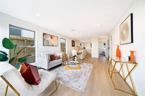 Photo of property in 240a Whitney Street, Blockhouse Bay, Auckland, 0600