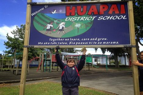 Photo of property in 75 Vinistra Road, Kumeu, 0810