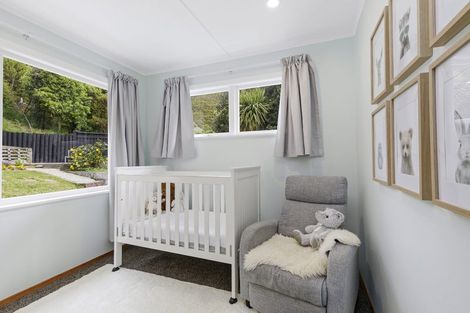 Photo of property in 14 Willcox Grove, Naenae, Lower Hutt, 5011