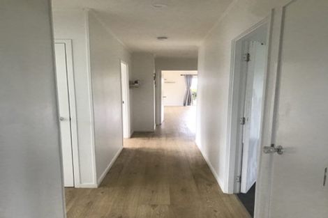 Photo of property in 65 Marendellas Drive, Bucklands Beach, Auckland, 2014