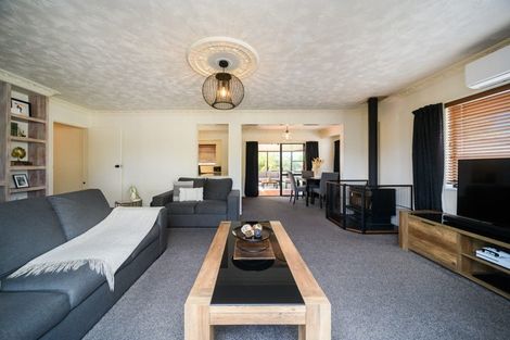 Photo of property in 3 Oak Crescent, Ashhurst, 4810