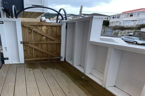 Photo of property in Pirie Street Townhouses, 3/35 Pirie Street, Mount Victoria, Wellington, 6011