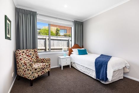 Photo of property in 5 Margaret Shields Avenue, Aotea, Porirua, 5024