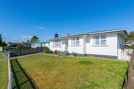 Photo of property in 27 Kereru Street, Tokoroa, 3420