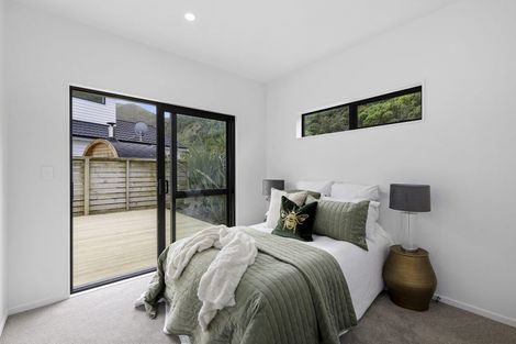 Photo of property in 5 Pihipihi Way, Crofton Downs, Wellington, 6035