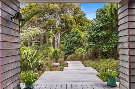 Photo of property in 28 Matheson Bush Road, Leigh, 0985