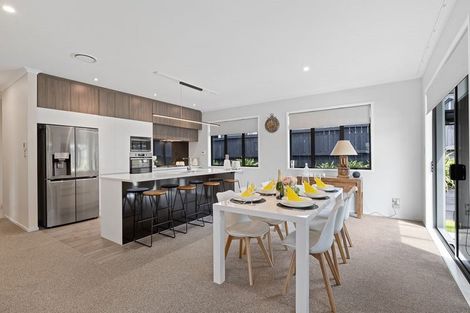 Photo of property in 6 Huarahi Pai Road, Huapai, Kumeu, 0810