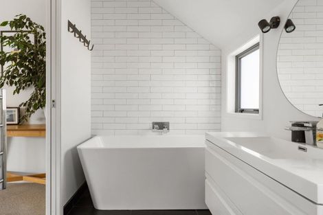 Photo of property in 76b Muricata Avenue, Mount Maunganui, 3116