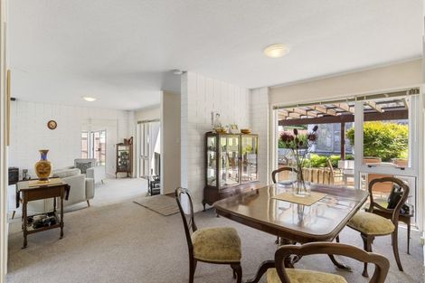 Photo of property in 30 Ganymede Place, Half Moon Bay, Auckland, 2012