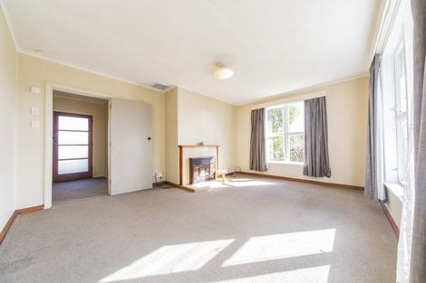 Photo of property in 2a Montrose Place, Takaro, Palmerston North, 4412