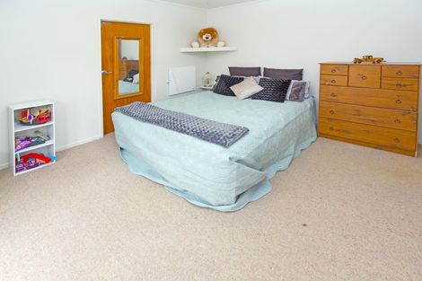 Photo of property in 70 Vandeleur Avenue, Birkdale, Auckland, 0626