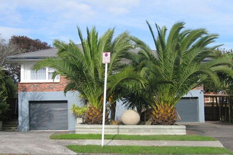 Photo of property in 16 The Crest, Sunnyhills, Auckland, 2010
