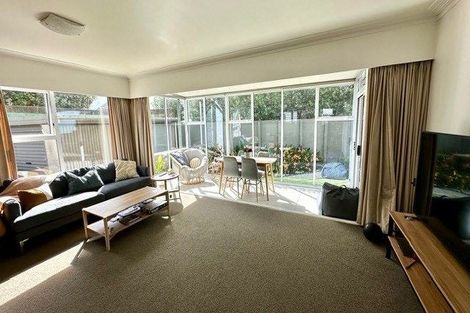 Photo of property in 4/23 Craig Road, Milford, Auckland, 0620