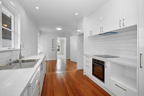 Photo of property in 36 Inglis Street, Seatoun, Wellington, 6022