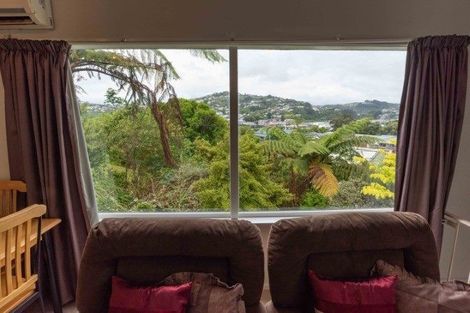 Photo of property in 2 Braemar Terrace, Johnsonville, Wellington, 6037