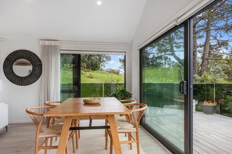 Photo of property in 1/16 Clematis Avenue, Murrays Bay, Auckland, 0630
