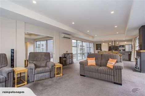 Photo of property in 28 Burbank Drive, Aidanfield, Christchurch, 8025