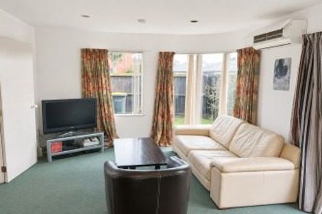 Photo of property in 74 Mandeville Street, Riccarton, Christchurch, 8011
