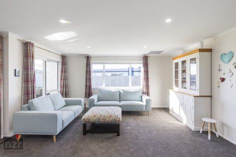 Photo of property in 20 George Street, Bulls, 4818