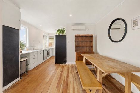 Photo of property in 98 Ironside Road, Johnsonville, Wellington, 6037