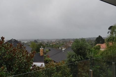 Photo of property in 24 Armstrong Farm Drive, East Tamaki Heights, Auckland, 2016