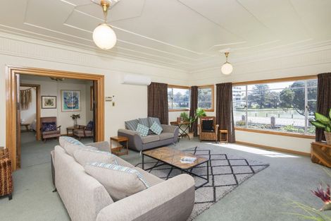 Photo of property in 75 Esplanade, Kaiti, Gisborne, 4010