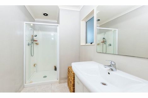 Photo of property in 8/61 The Avenue, Albany, Auckland, 0632