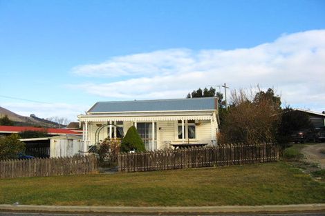 Photo of property in 6 Burraness Street, Palmerston, 9430